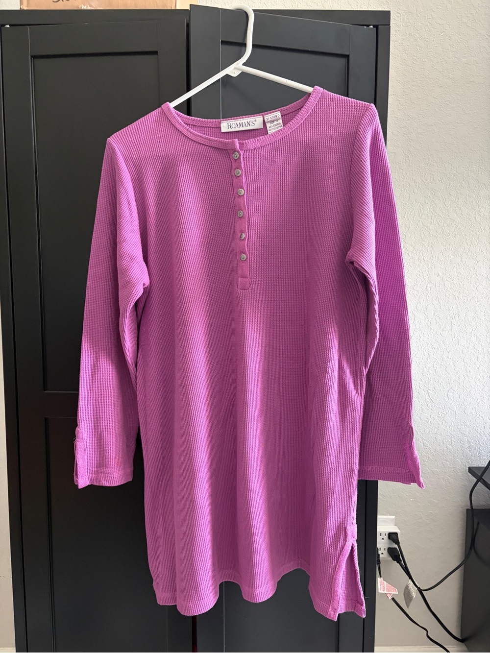 Roamans  long sleeve top size medium